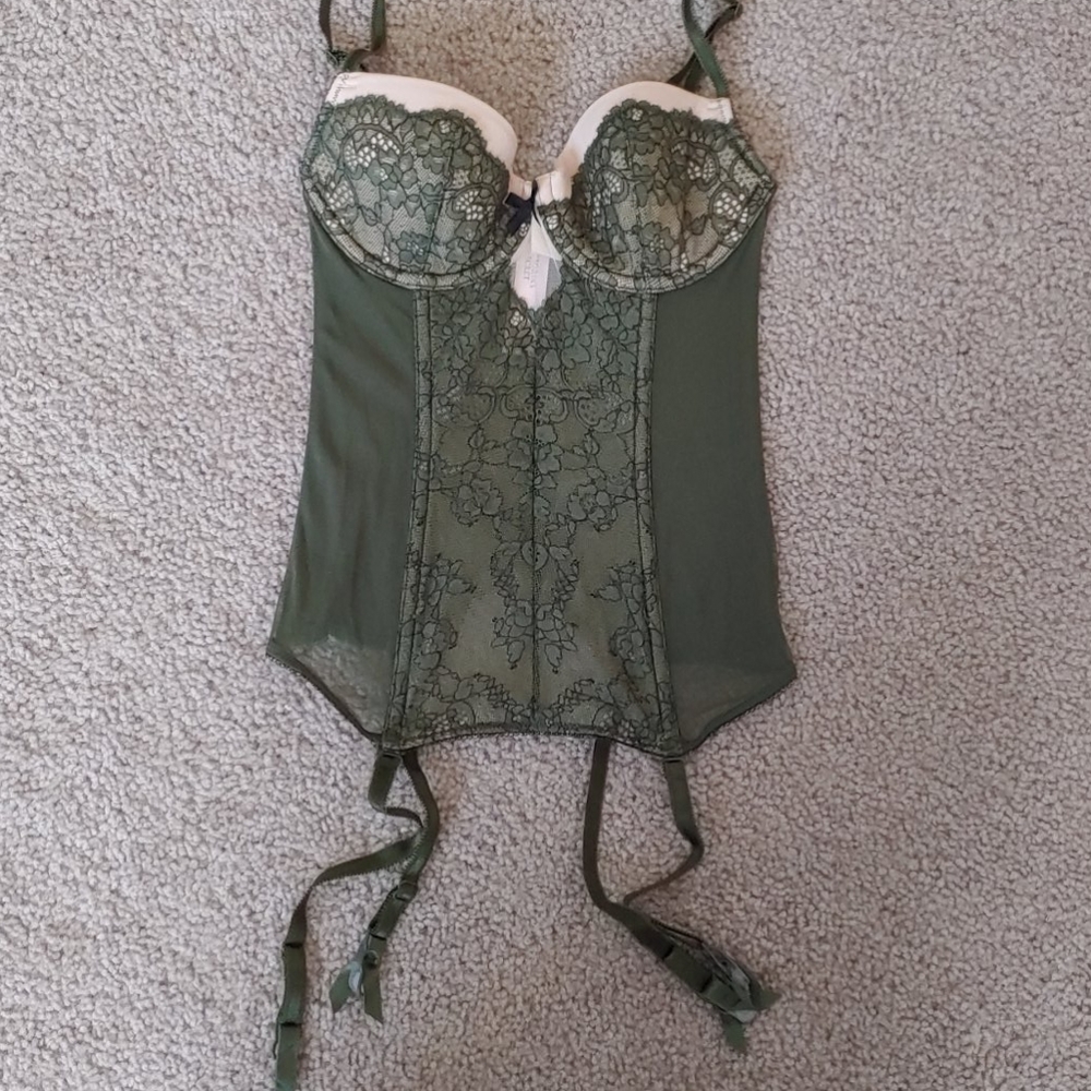 Merrywidow lingerie
